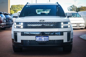 https://vehicle-cdn.autoleague.cloud/15443_620260738_3.jpg
