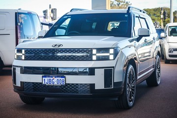 https://vehicle-cdn.autoleague.cloud/15443_620260738_4.jpg