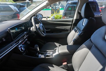 https://vehicle-cdn.autoleague.cloud/15443_620260822_22.jpg