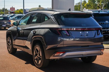 https://vehicle-cdn.autoleague.cloud/15443_620260822_6.jpg