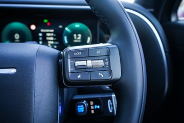 https://vehicle-cdn.autoleague.cloud/15443_620261199_17.jpg