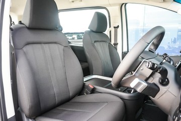 https://vehicle-cdn.autoleague.cloud/15443_620261212_14.jpg