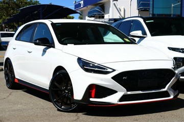 https://vehicle-cdn.autoleague.cloud/15443_620261281_1.jpg