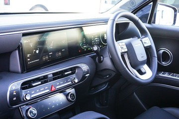 https://vehicle-cdn.autoleague.cloud/15443_620261979_22.jpg