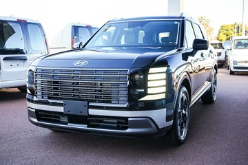 https://vehicle-cdn.autoleague.cloud/15443_620261979_4.jpg