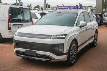 https://vehicle-cdn.autoleague.cloud/15443_620262032_4.jpg