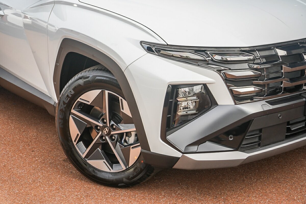 Hyundai Tucson image 2