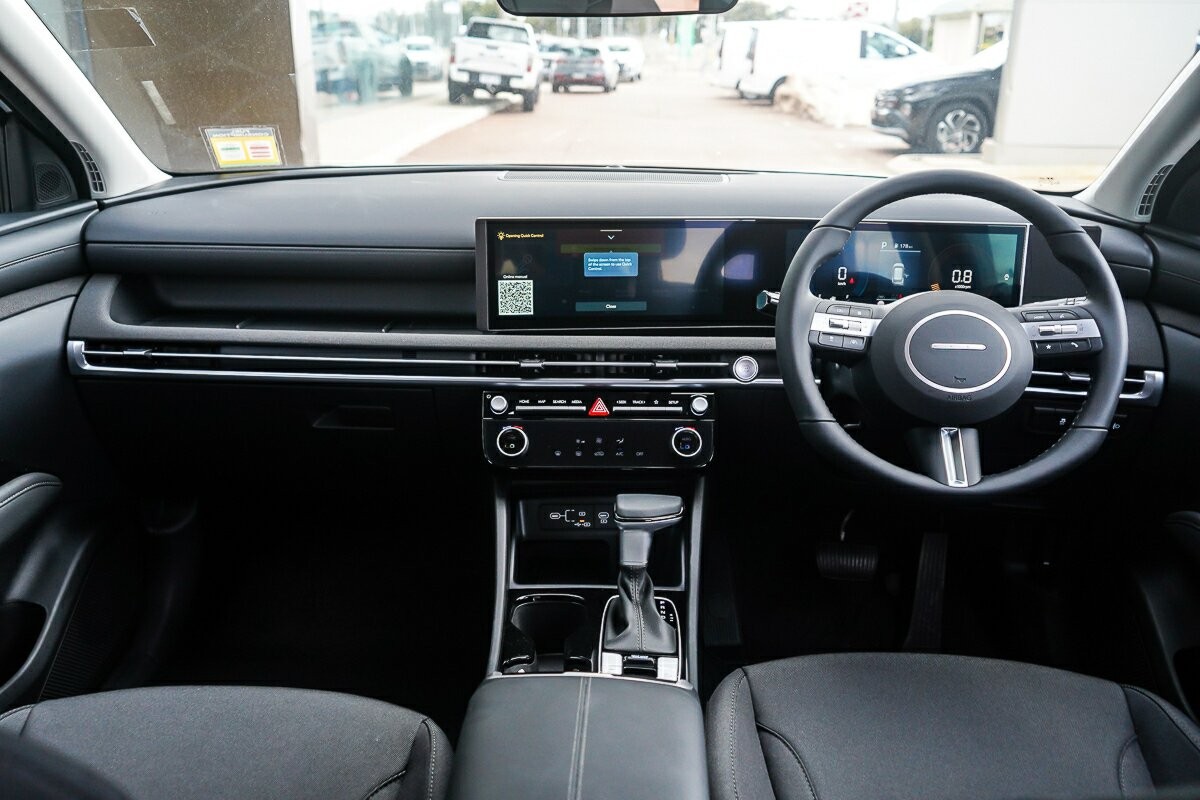 Hyundai Tucson image 2