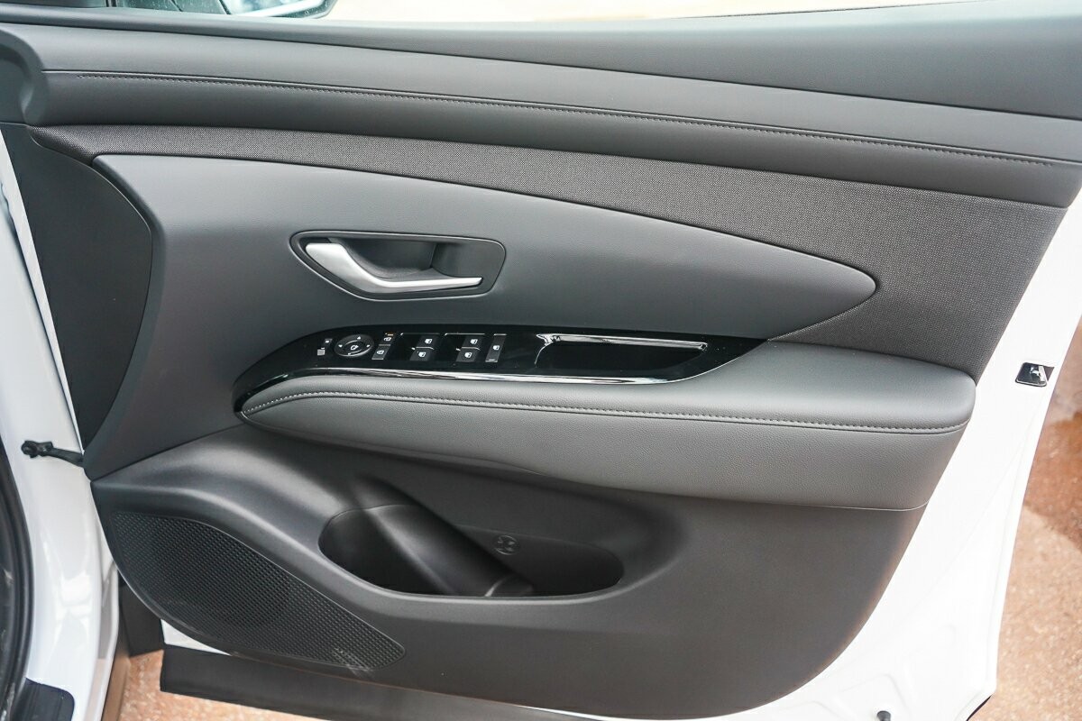 Hyundai Tucson image 3