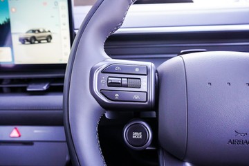 https://vehicle-cdn.autoleague.cloud/15443_620262835_15.jpg