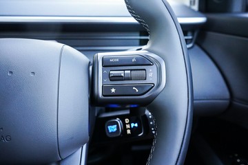 https://vehicle-cdn.autoleague.cloud/15443_620262835_16.jpg