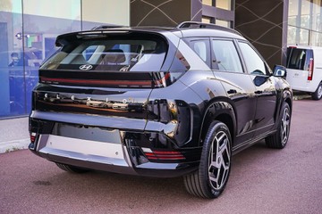 https://vehicle-cdn.autoleague.cloud/15443_620262835_8.jpg