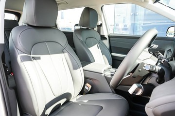 https://vehicle-cdn.autoleague.cloud/15443_620262841_13.jpg