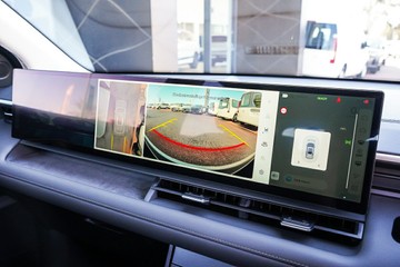 https://vehicle-cdn.autoleague.cloud/15443_620262861_18.jpg