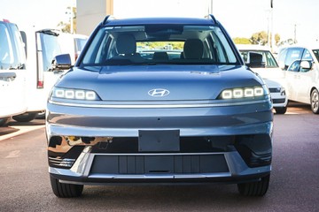 https://vehicle-cdn.autoleague.cloud/15443_620262861_3.jpg