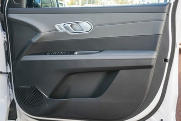 https://vehicle-cdn.autoleague.cloud/15443_620262866_12.jpg