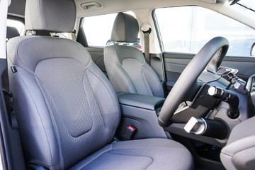 https://vehicle-cdn.autoleague.cloud/15443_620262866_14.jpg