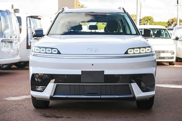 https://vehicle-cdn.autoleague.cloud/15443_620262866_3.jpg