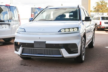 https://vehicle-cdn.autoleague.cloud/15443_620262866_4.jpg