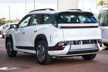 https://vehicle-cdn.autoleague.cloud/15443_620262866_6.jpg