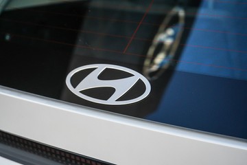 https://vehicle-cdn.autoleague.cloud/15443_620262866_9.jpg