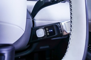 https://vehicle-cdn.autoleague.cloud/15443_620262895_17.jpg