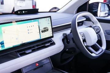https://vehicle-cdn.autoleague.cloud/15443_620262895_21.jpg