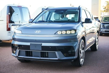 https://vehicle-cdn.autoleague.cloud/15443_620262895_4.jpg
