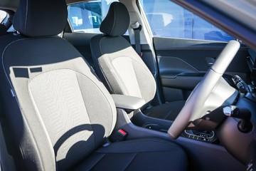 https://vehicle-cdn.autoleague.cloud/15443_620263295_12.jpg