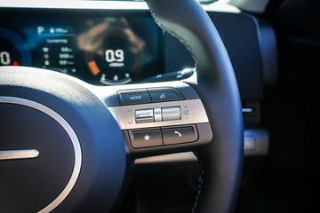 https://vehicle-cdn.autoleague.cloud/15443_620263295_15.jpg