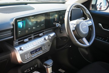https://vehicle-cdn.autoleague.cloud/15443_620263295_20.jpg