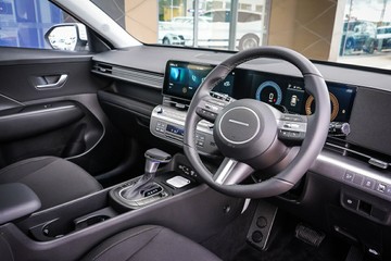 https://vehicle-cdn.autoleague.cloud/15443_620263303_12.jpg