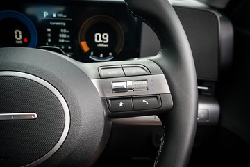 https://vehicle-cdn.autoleague.cloud/15443_620263303_16.jpg