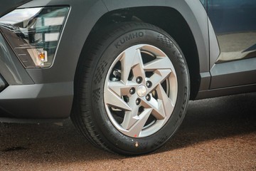 https://vehicle-cdn.autoleague.cloud/15443_620263310_5.jpg