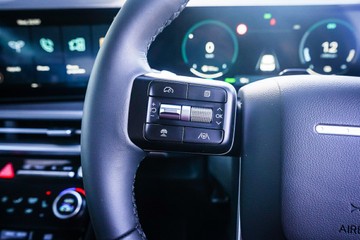 https://vehicle-cdn.autoleague.cloud/15443_620263337_16.jpg