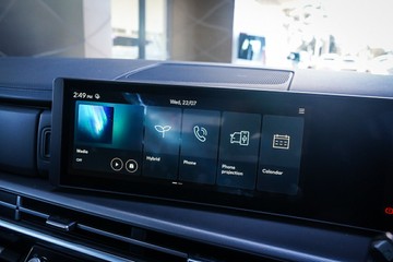 https://vehicle-cdn.autoleague.cloud/15443_620263337_18.jpg