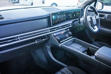 https://vehicle-cdn.autoleague.cloud/15443_620263337_21.jpg