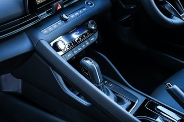 https://vehicle-cdn.autoleague.cloud/15443_620263351_21.jpg