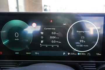 https://vehicle-cdn.autoleague.cloud/15443_620263369_14.jpg