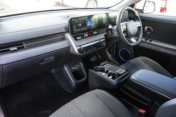 https://vehicle-cdn.autoleague.cloud/15443_620263369_21.jpg