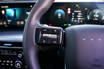https://vehicle-cdn.autoleague.cloud/15443_620263374_16.jpg