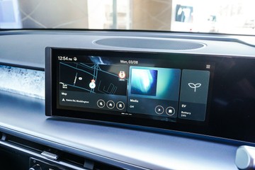 https://vehicle-cdn.autoleague.cloud/15443_620263374_19.jpg