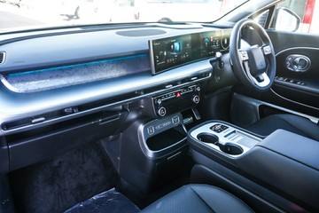 https://vehicle-cdn.autoleague.cloud/15443_620263374_21.jpg