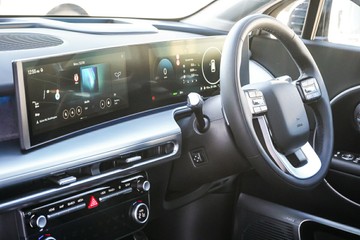 https://vehicle-cdn.autoleague.cloud/15443_620263374_22.jpg
