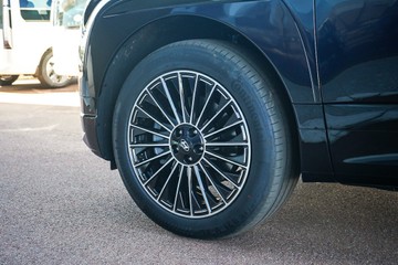 https://vehicle-cdn.autoleague.cloud/15443_620263374_5.jpg