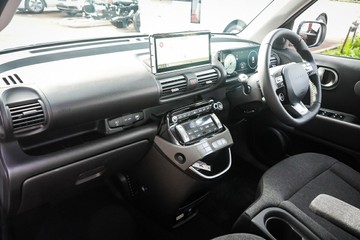 https://vehicle-cdn.autoleague.cloud/15443_620263377_19.jpg