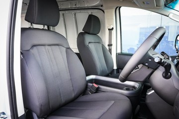 https://vehicle-cdn.autoleague.cloud/15443_620263509_14.jpg