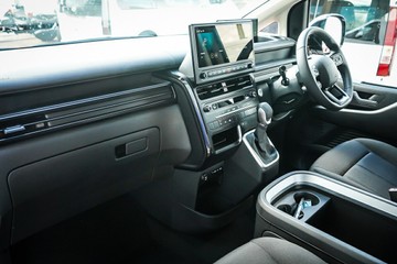 https://vehicle-cdn.autoleague.cloud/15443_620263509_21.jpg