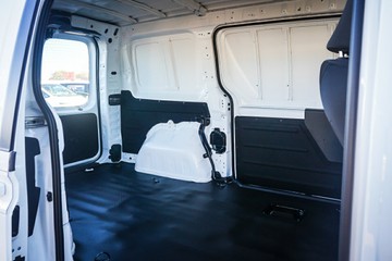 https://vehicle-cdn.autoleague.cloud/15443_620263511_11.jpg