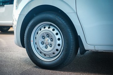 https://vehicle-cdn.autoleague.cloud/15443_620263511_5.jpg